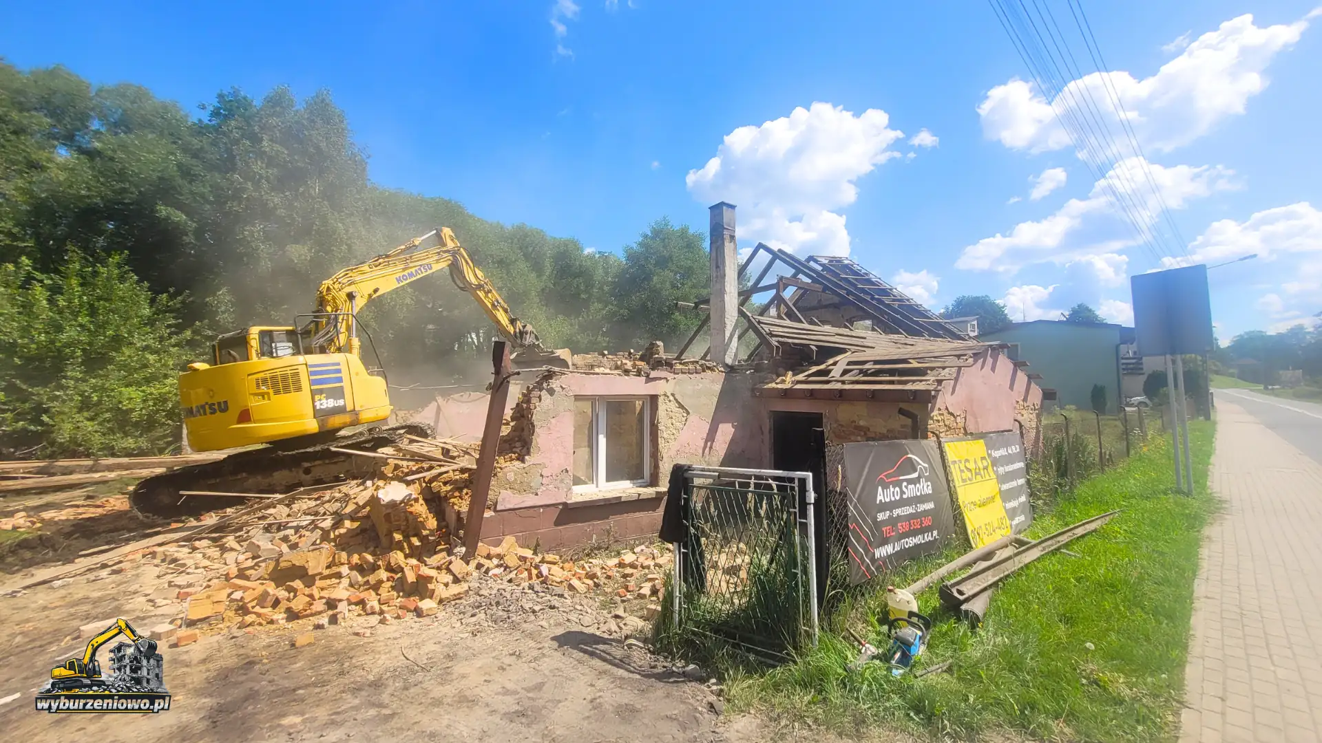 wyburzanie starego domu w pawłowicach